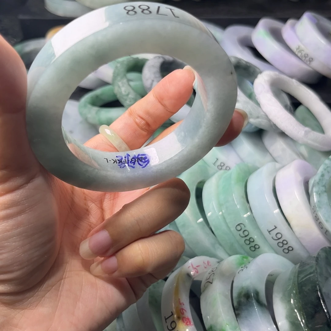 定制翡翠翡翠手镯未镶嵌