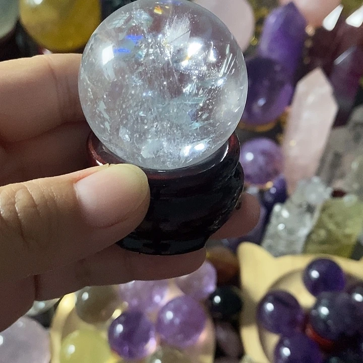 石材4.1直径带彩纯天然水晶小球！