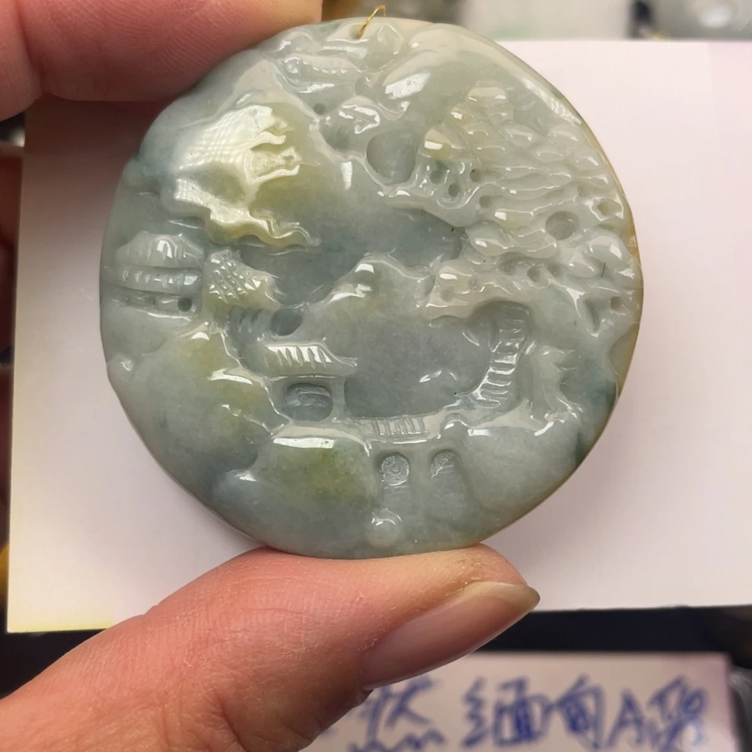翡翠未镶嵌颈饰翡翠飘花山水