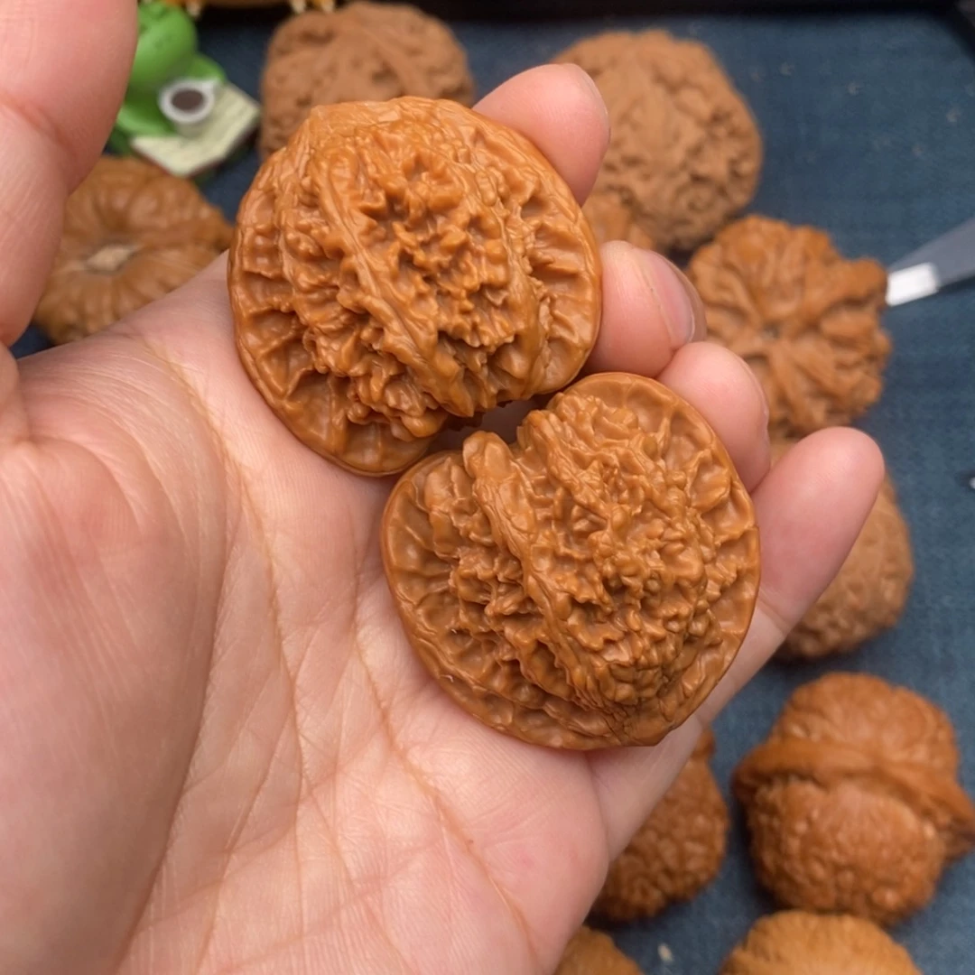 文玩核桃把件37老树满天星