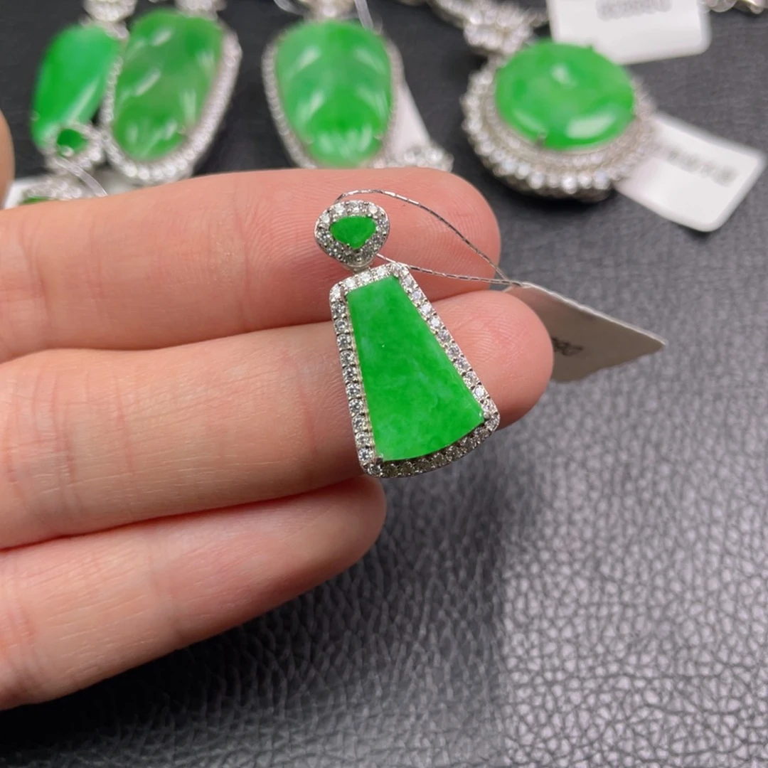 翡翠吊坠(不含链)银S925镶嵌吊坠