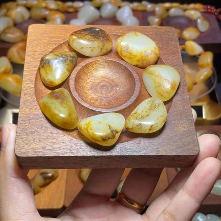 和田玉未镶嵌手链