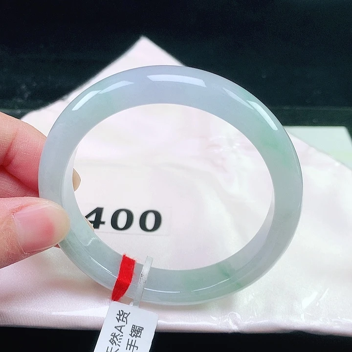未镶嵌手镯翡翠400
