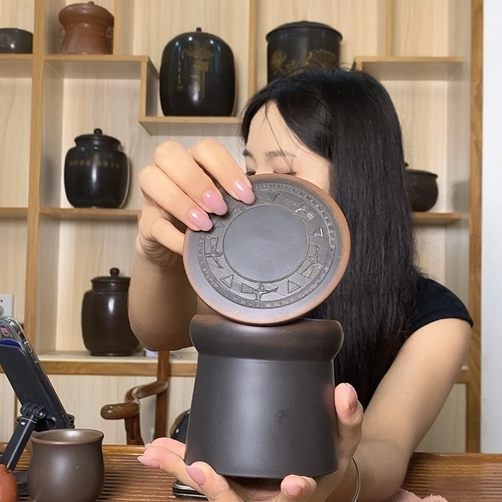 钦州坭兴陶茶叶罐二两装