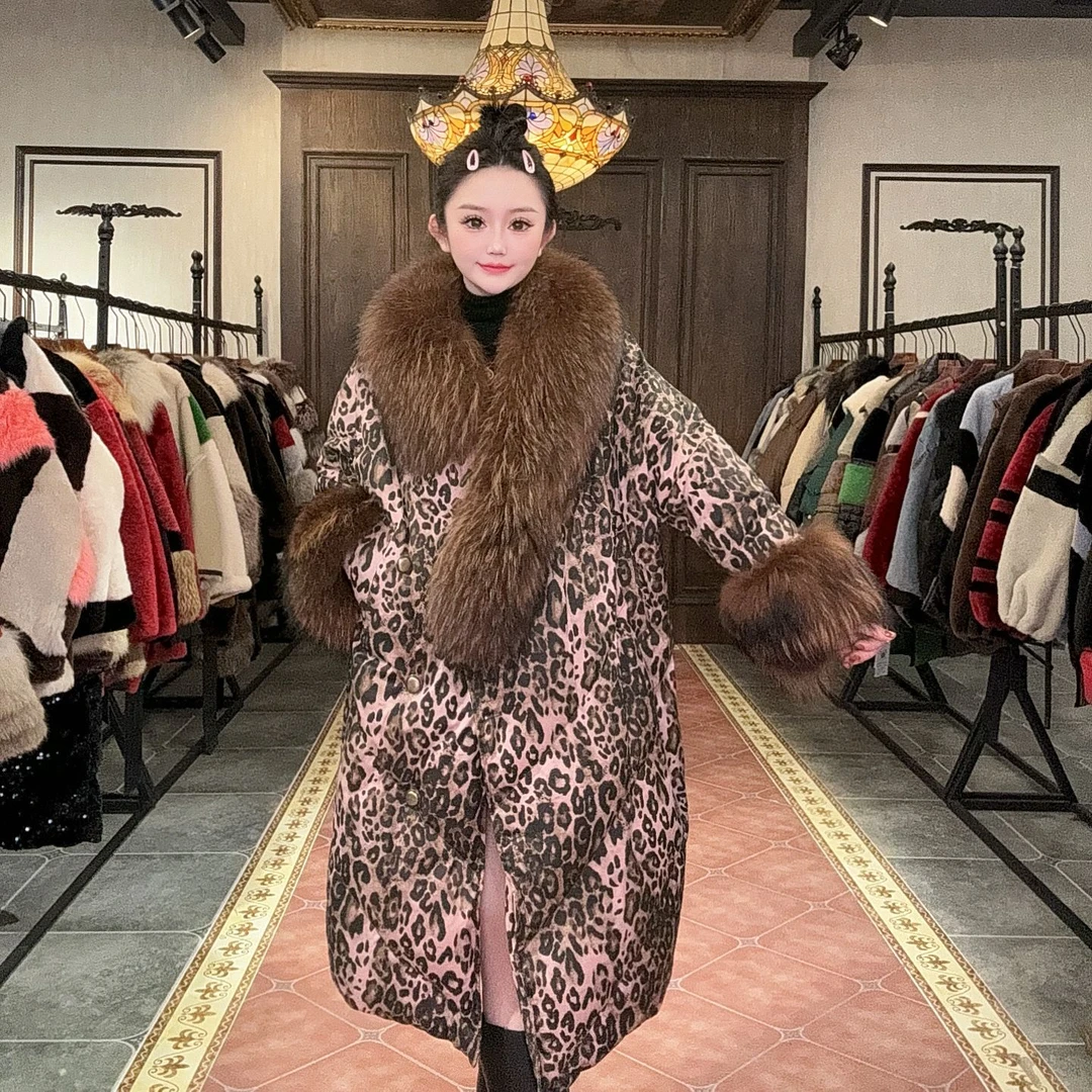 【DCP•Flagship store】22489-E 2025新款时尚貉子大毛领鹅绒外套
