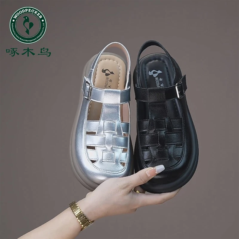 啄木鸟包头半拖凉鞋女夏季新款一脚蹬镂空洞洞鞋透气女士罗马凉鞋