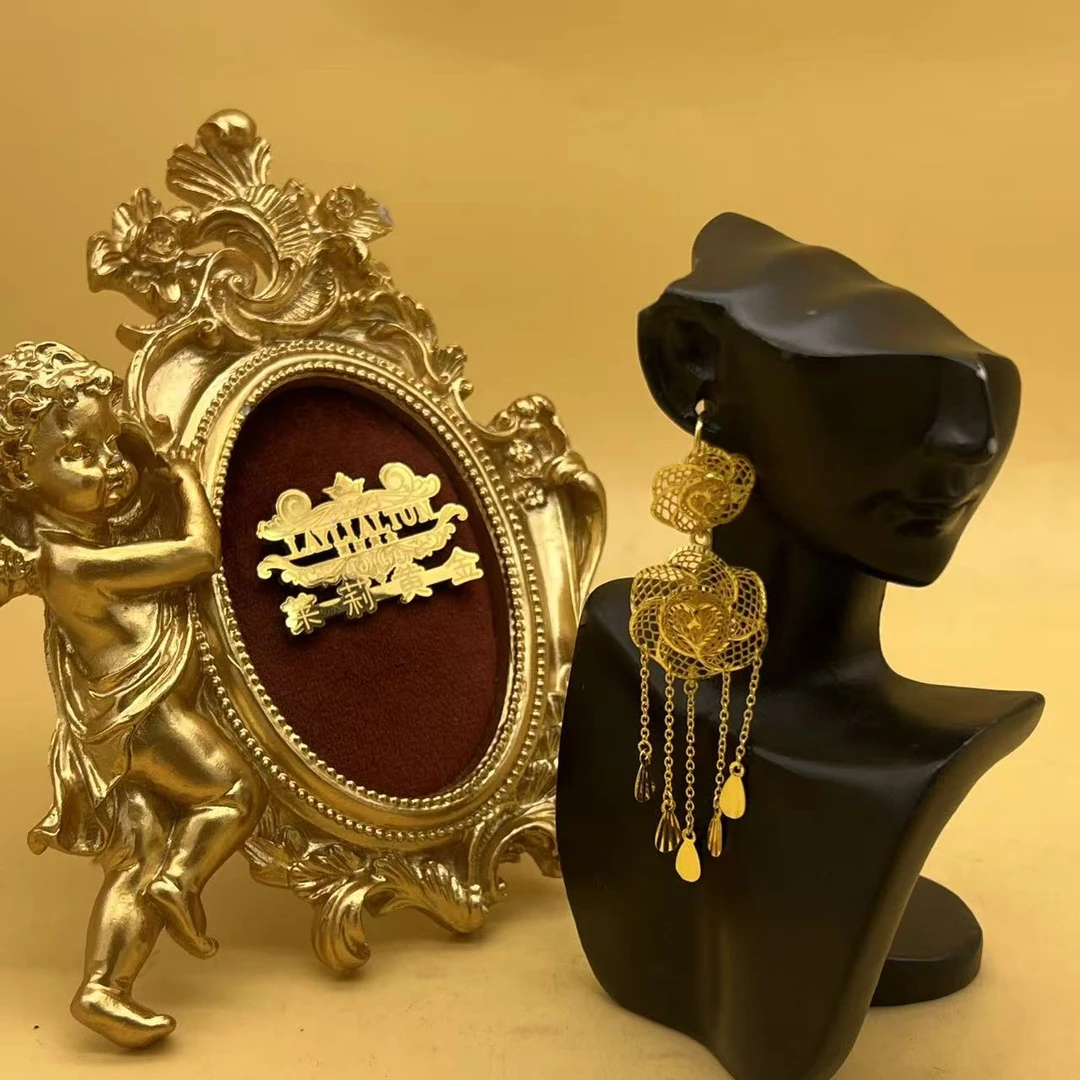 C播 9.89g 足金999 耳饰d