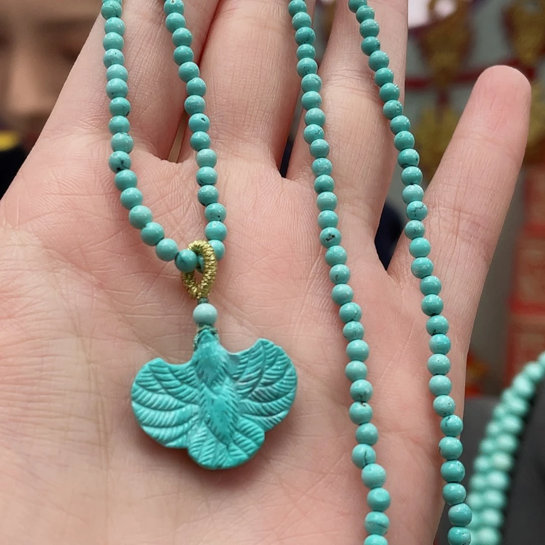 绿松石颈饰未镶嵌