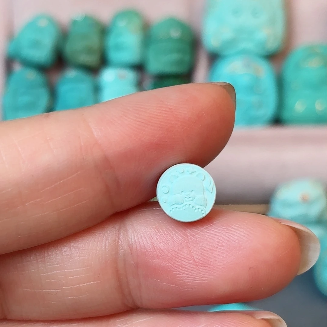 绿松石配饰未镶嵌