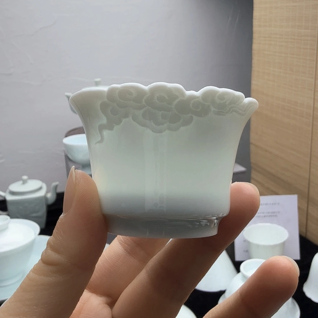浮雕祥云小杯杯一口杯