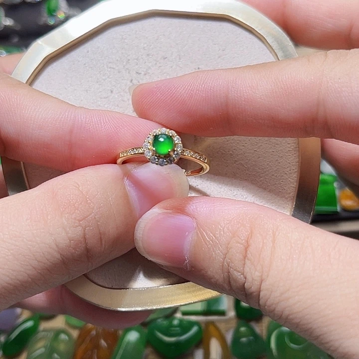 翡翠未镶嵌吊坠(不含链)裸石