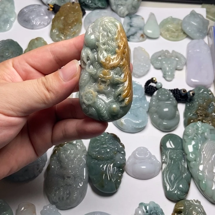 颈饰未镶嵌翡翠龙牌50