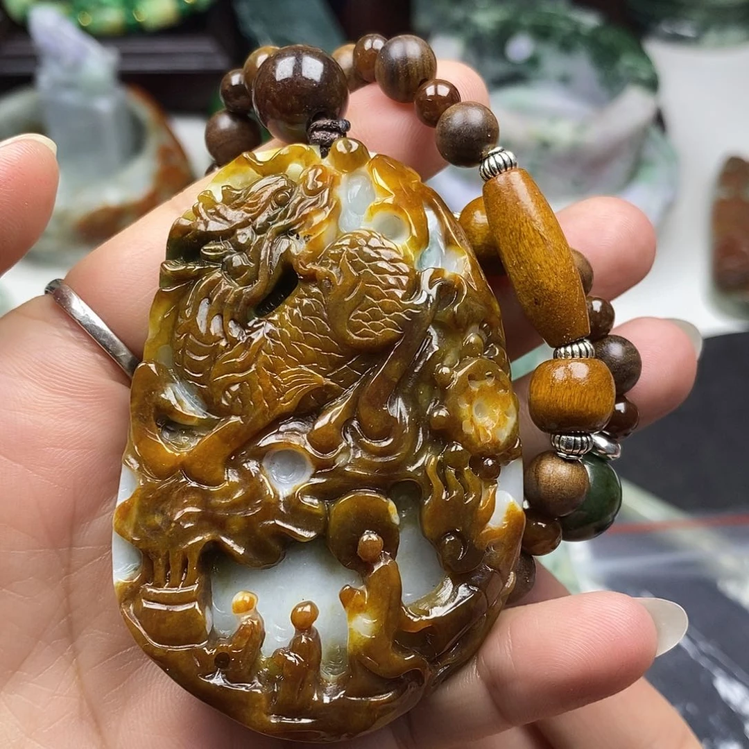 颈饰未镶嵌翡翠柒*后牌子