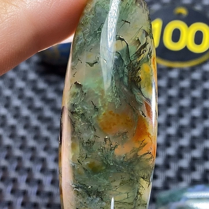 L***I玛瑙/玉髓未镶嵌颈饰