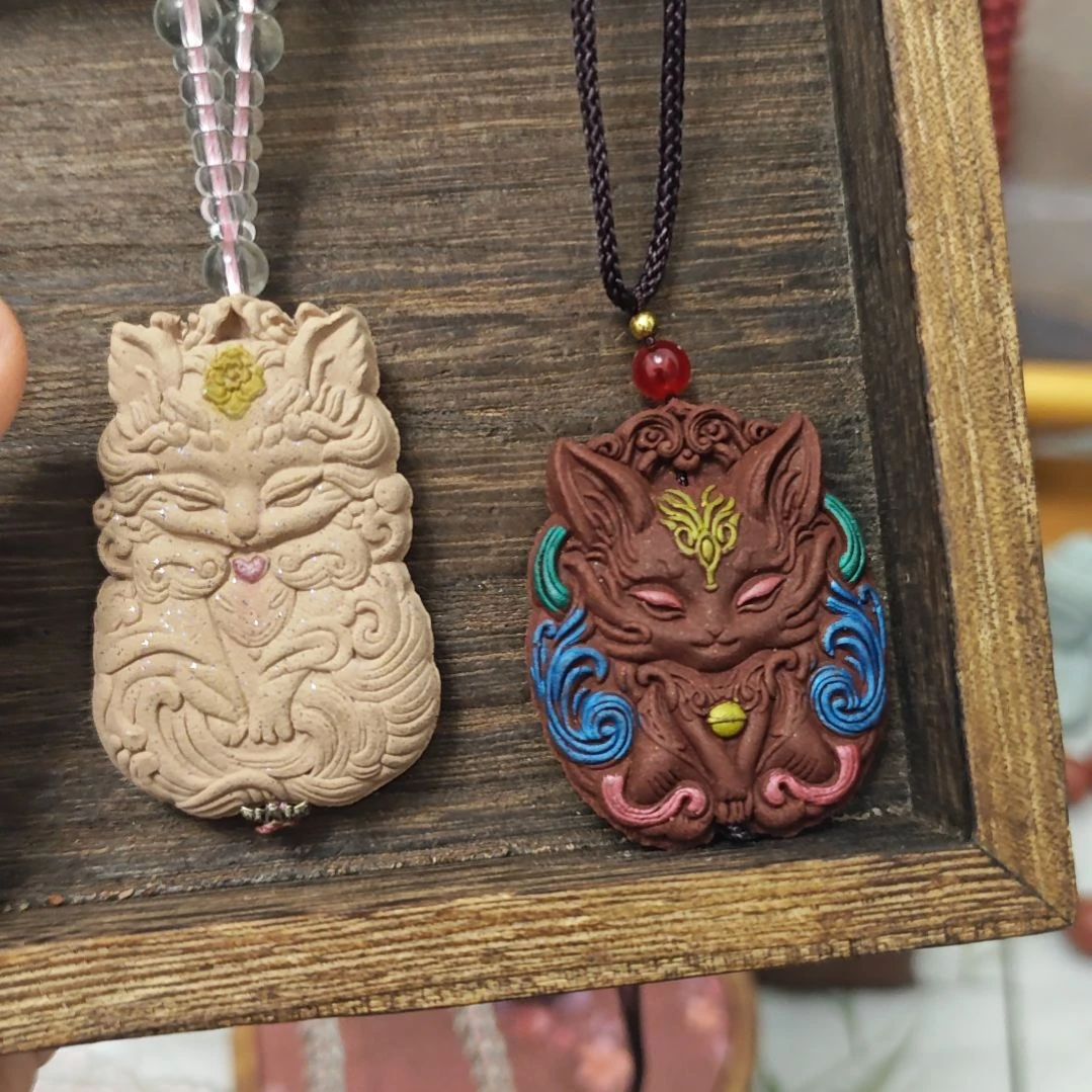 泥塑福利香牌两个