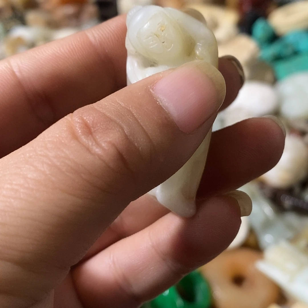 和田玉（糖玉）未镶嵌挂件