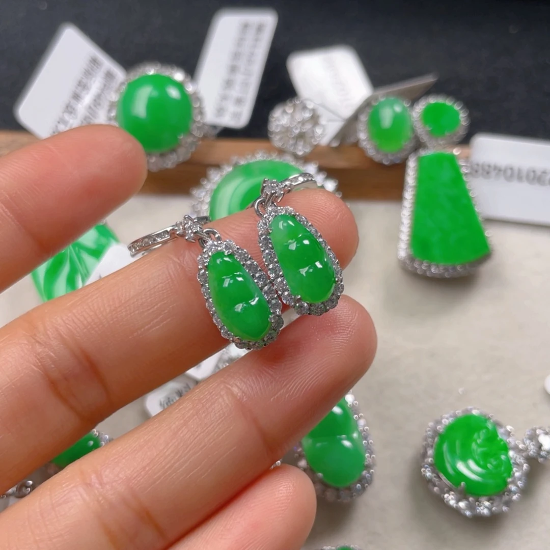 翡翠耳饰银S925镶嵌翡翠