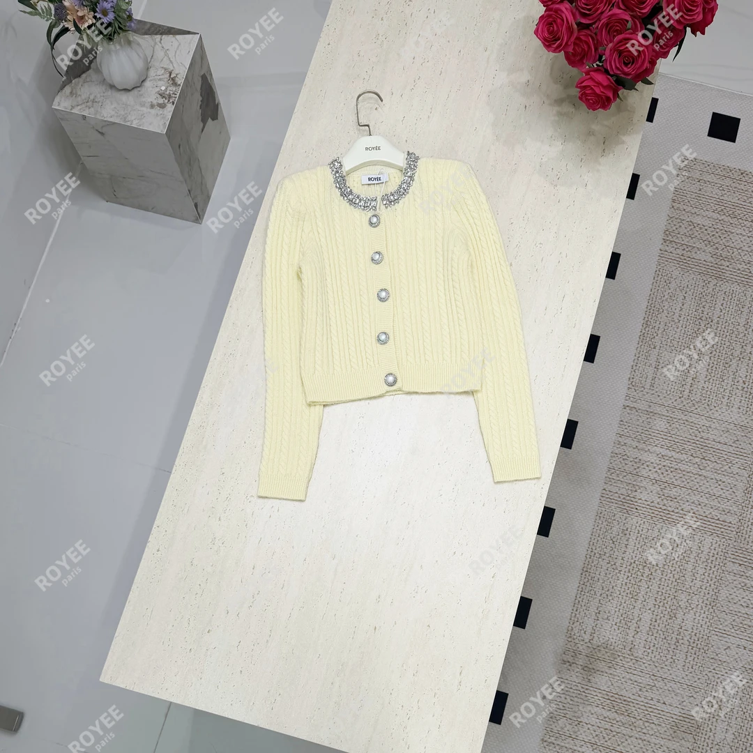 【黄油法酪】黄色小香精致减龄正肩长袖针织外套上衣女RY1504