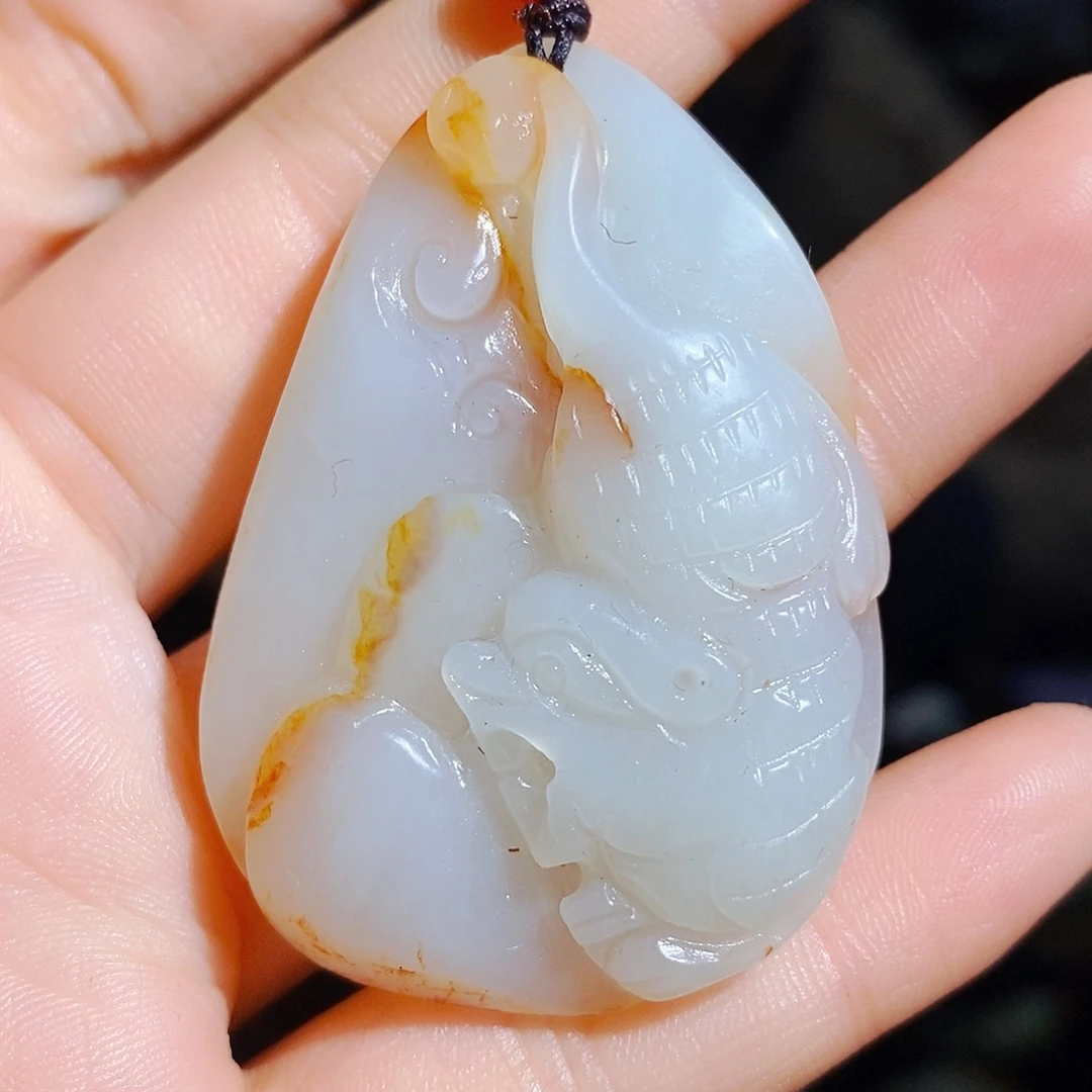 和田玉颈饰未镶嵌