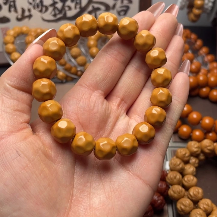 猴头核桃手串猴头