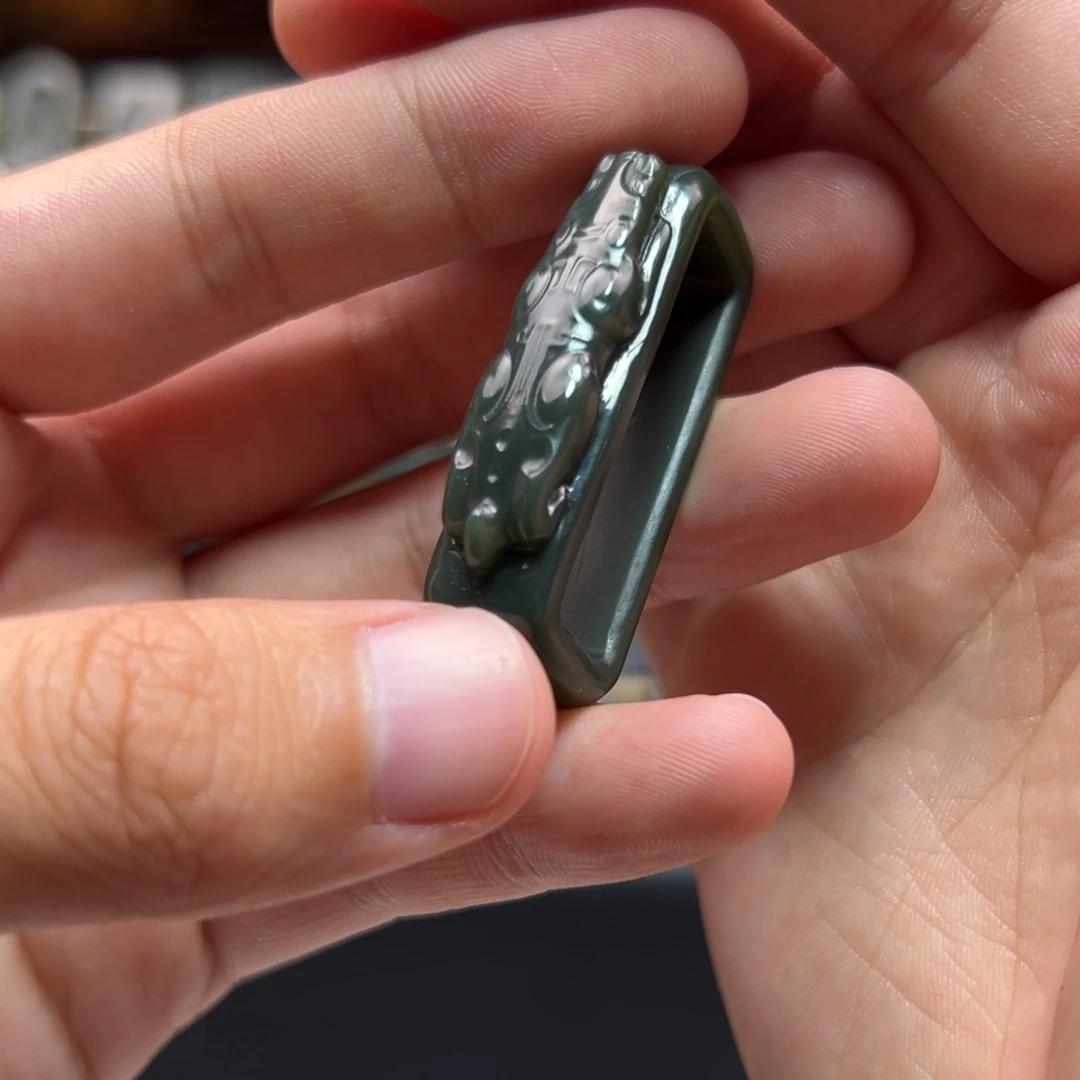 佛***二和田玉未镶嵌挂件