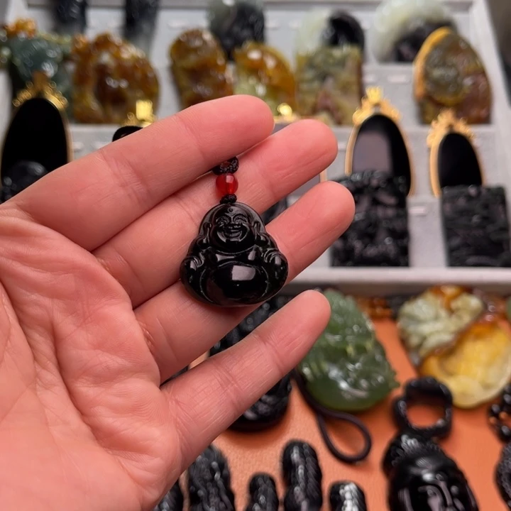 宋***r蛇纹石玉未镶嵌颈饰