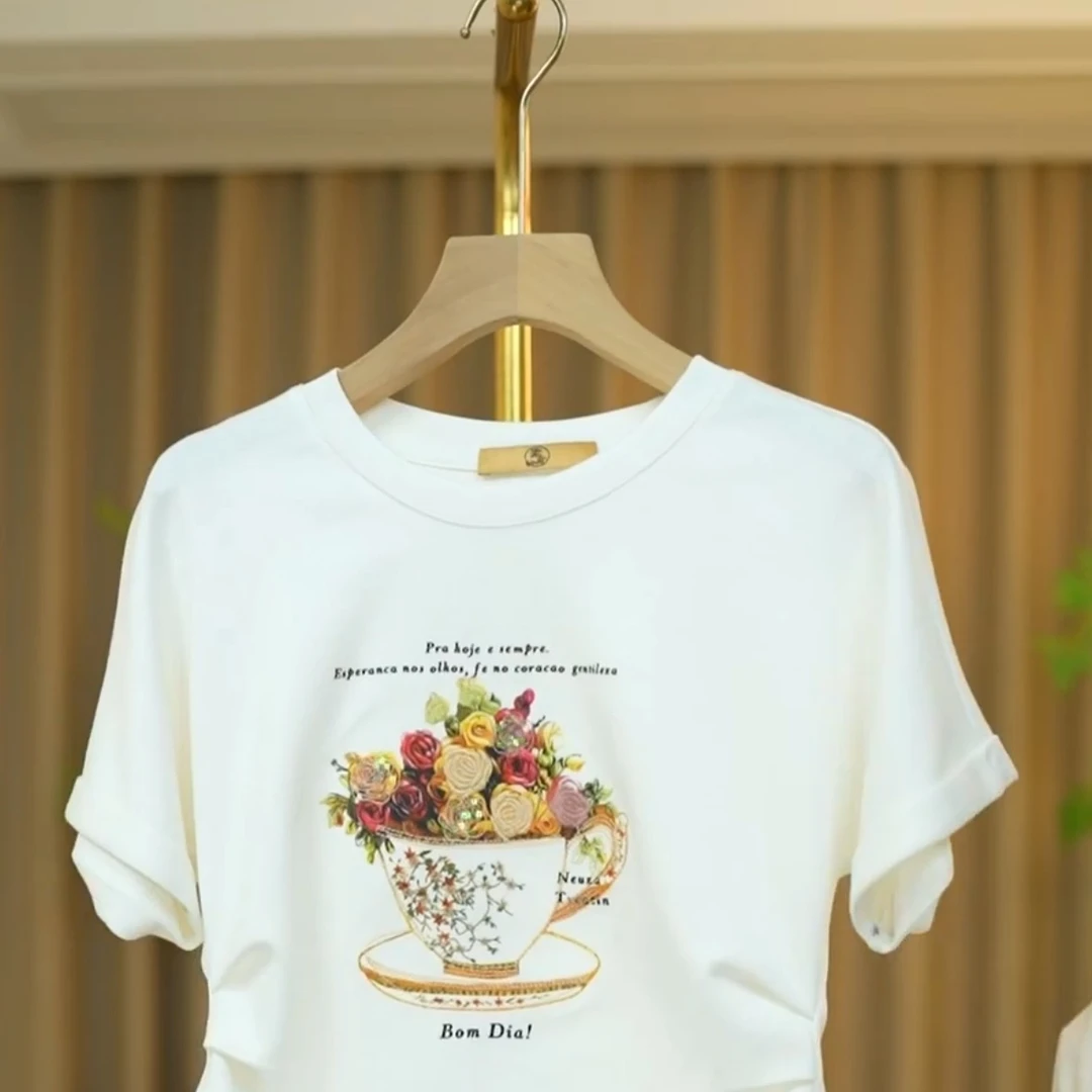 新款重工刺绣清新茶花T恤Q24BT1795
