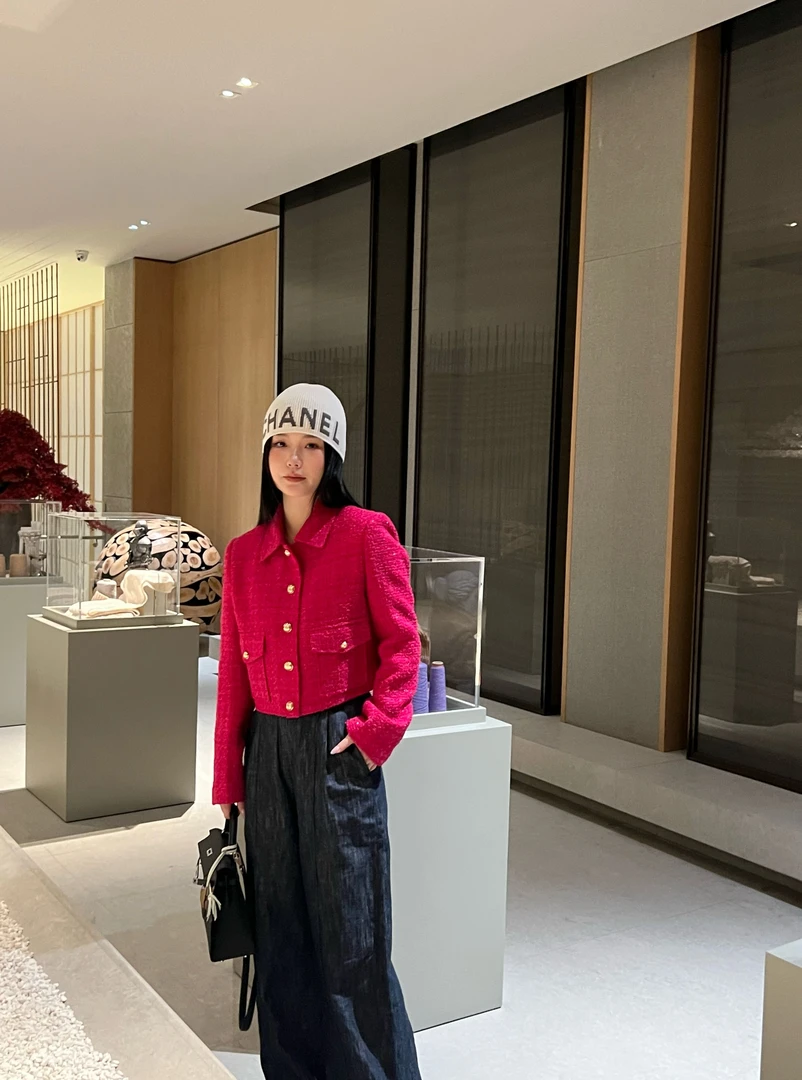 BEAUTY VENA 单排扣短款翻领ol粉色小香风上衣4WQ027