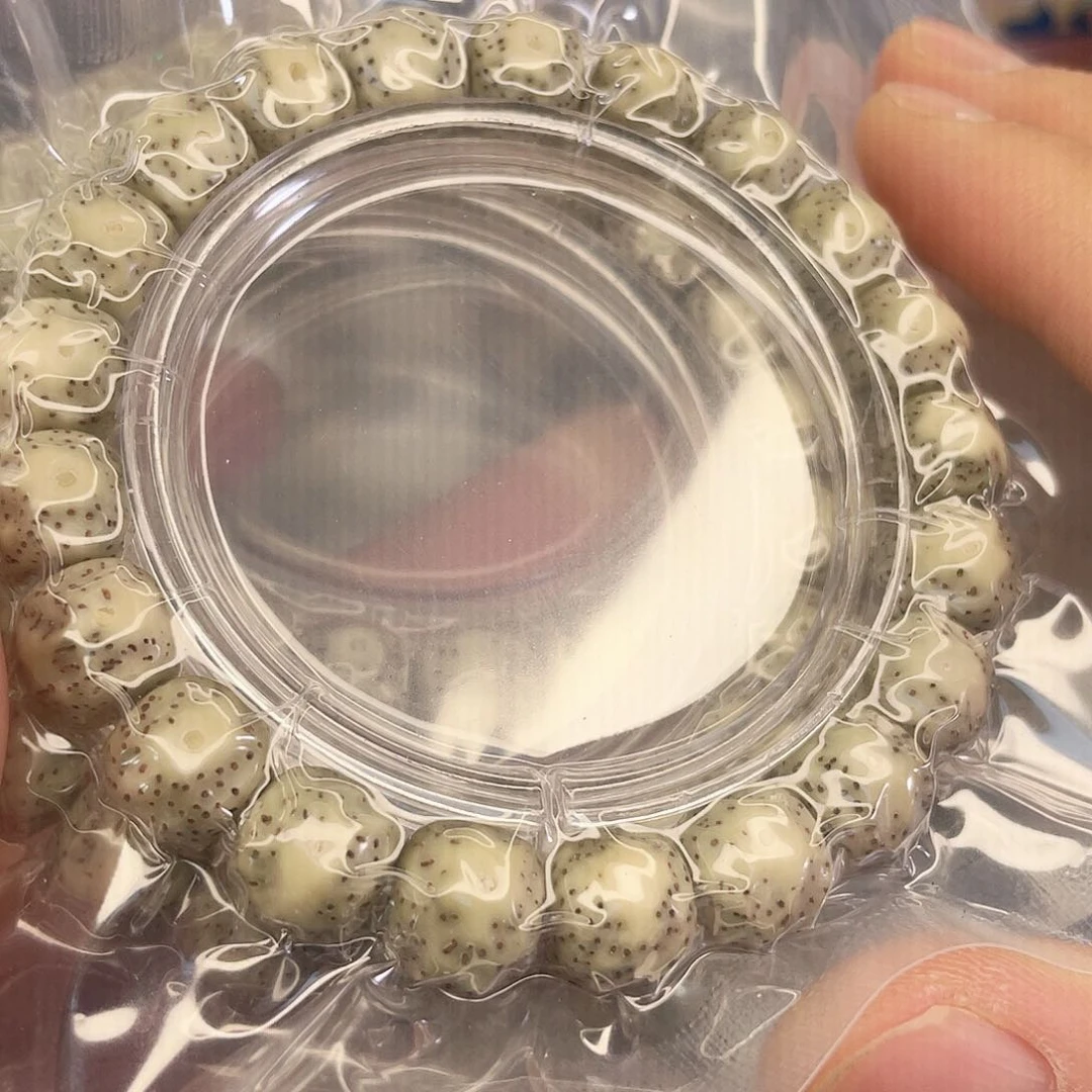 吊坠星月菩提无相1.1奶酪