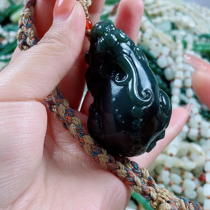 未镶嵌和田玉挂件