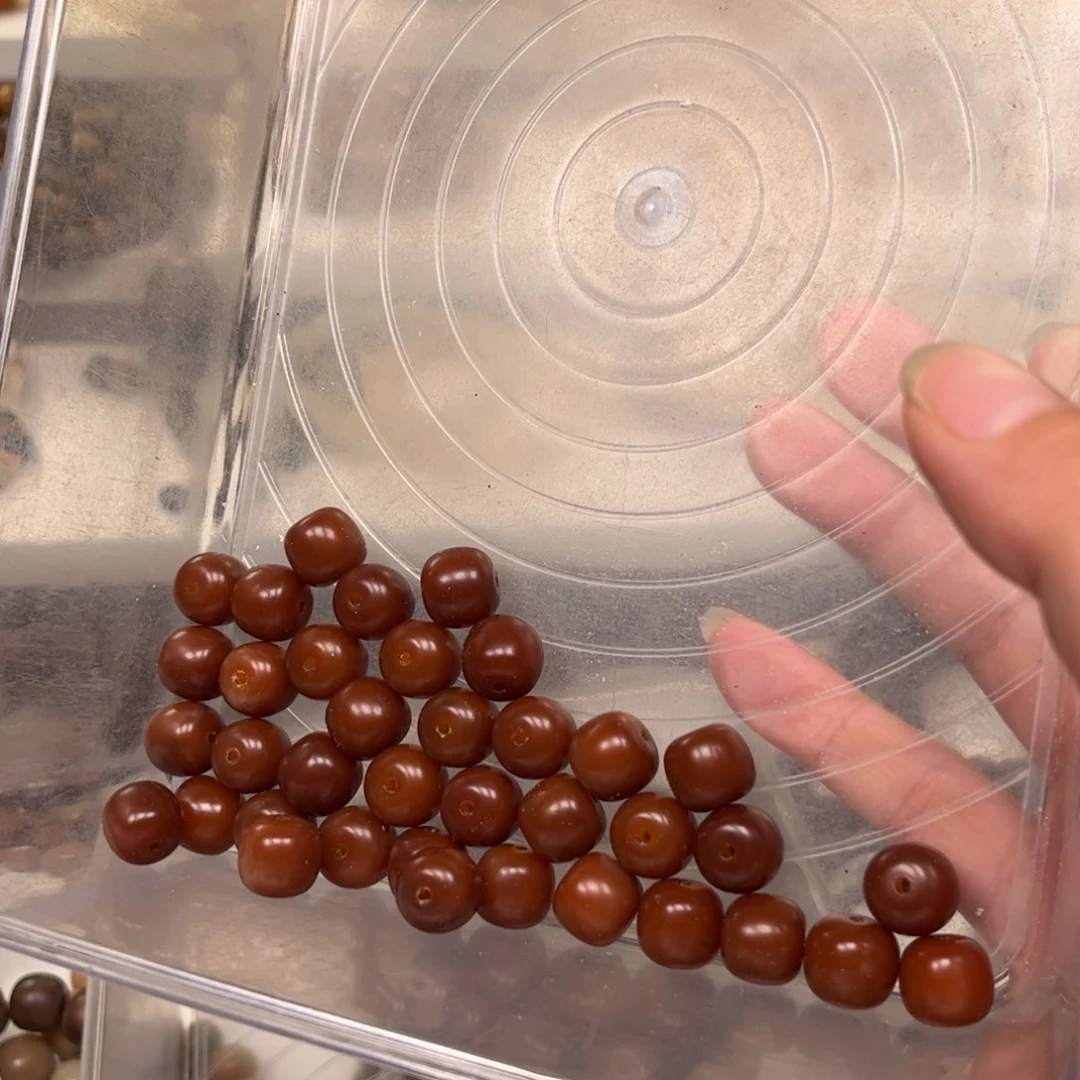 耳***东白玉菩提吊坠棕色桶珠36颗卡12