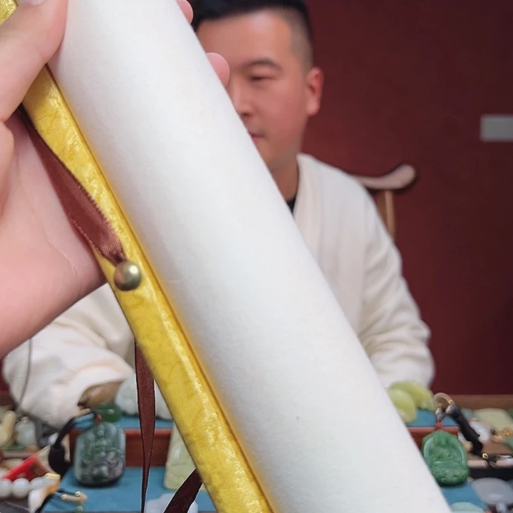 “***”和田玉未镶嵌颈饰