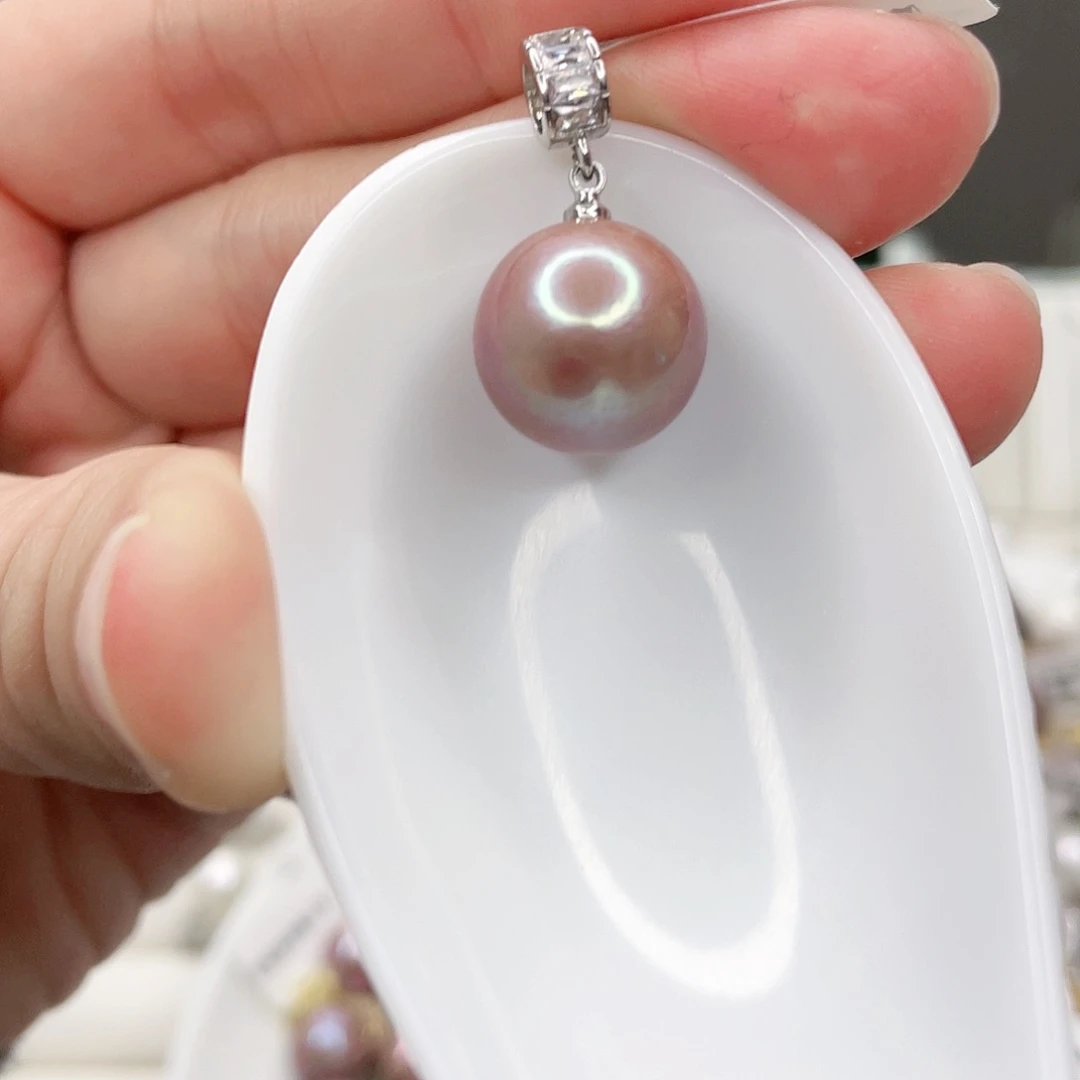淡水珍珠吊坠(赠链)未镶嵌