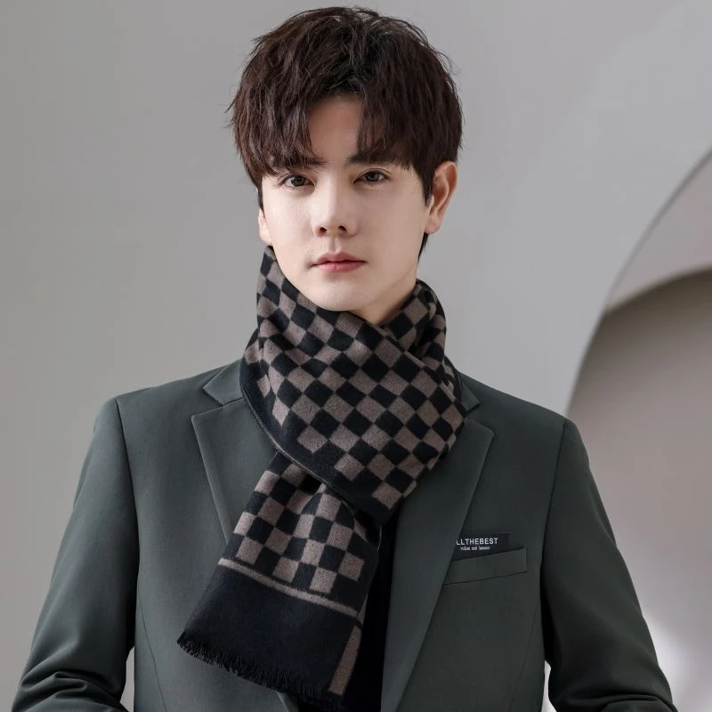 2026新款男围巾韩版百搭简约围脖高档潮秋冬女男士围巾礼盒装学生