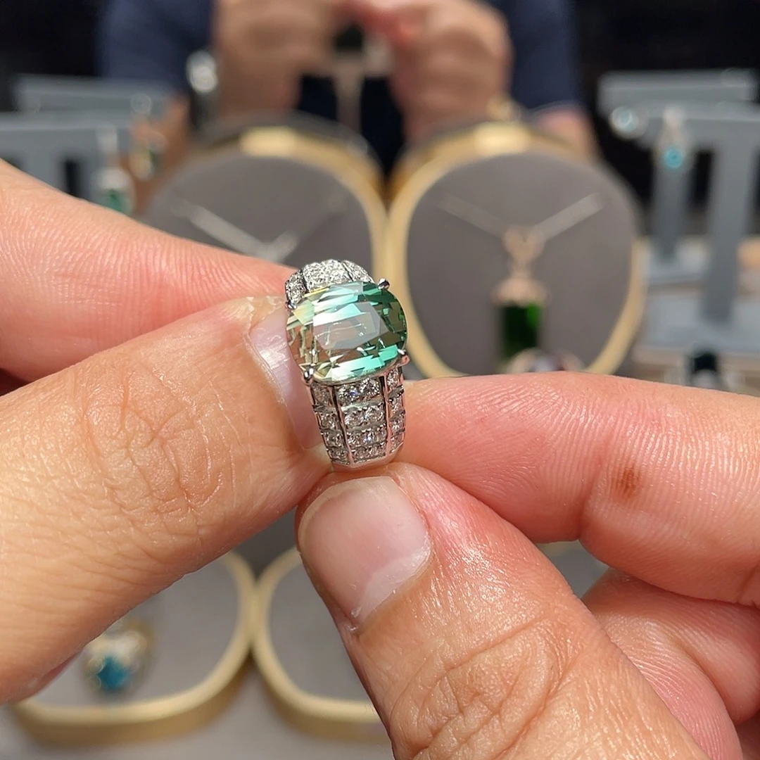 碧玺戒指18K金镶嵌6.69ct