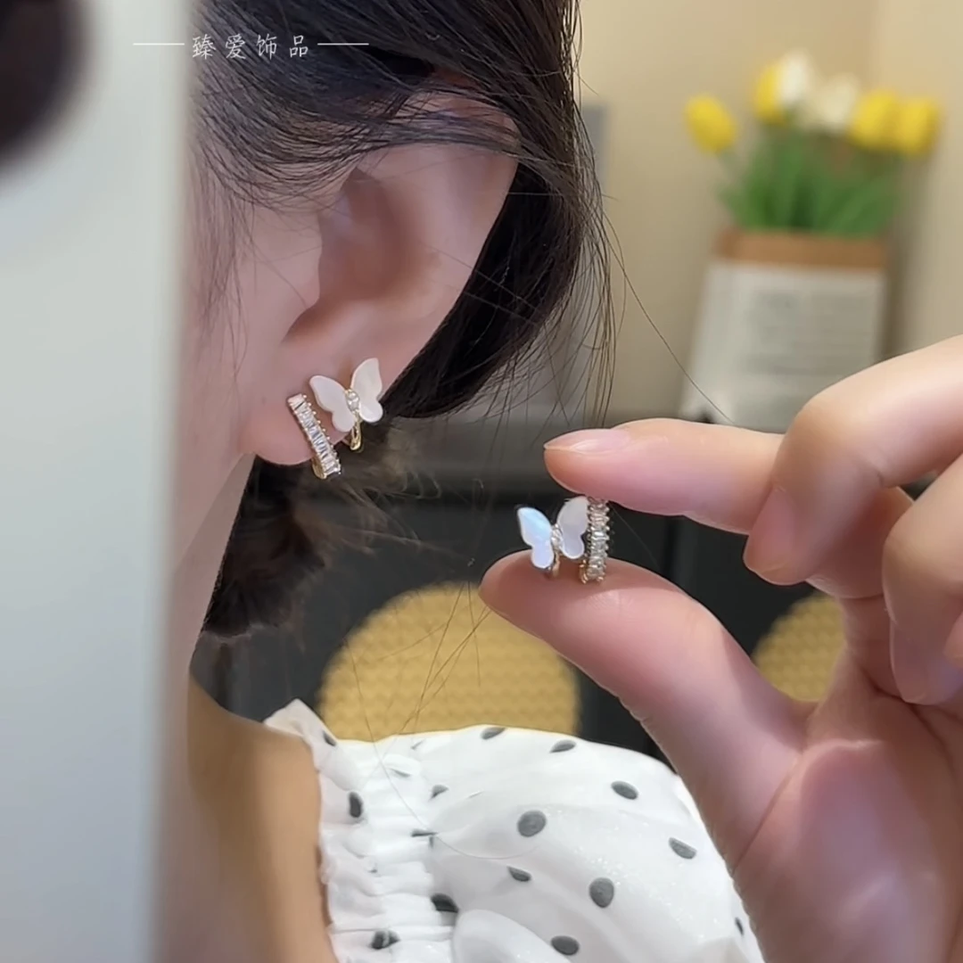 铜合金合成锆石耳饰 法式简约小众少女蝴蝶耳环甜美精致轻奢