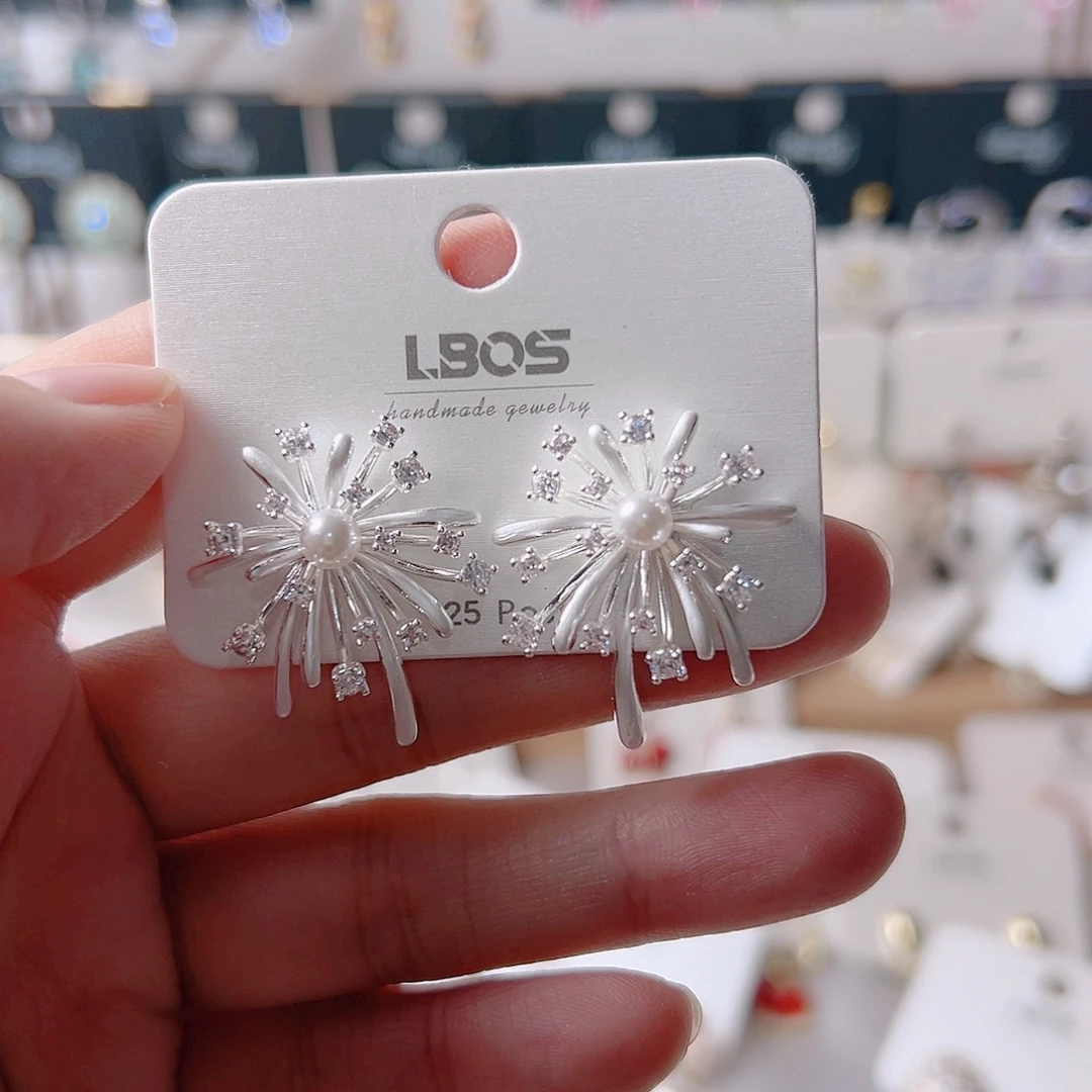 锆石纯铜合金耳环的