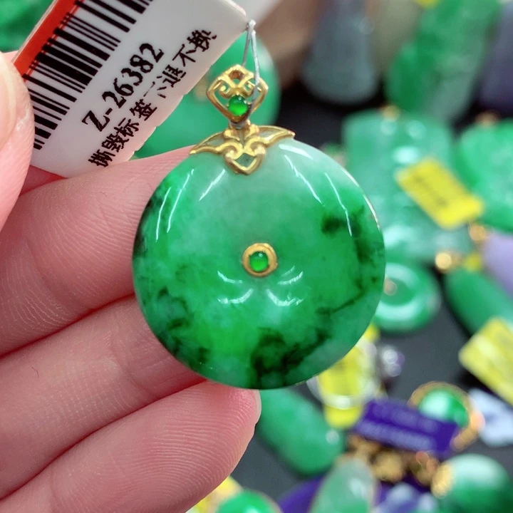 翡翠18K金镶嵌吊坠(不含链)