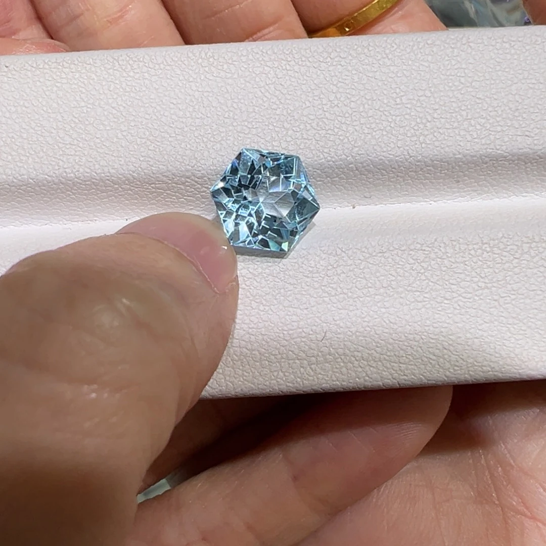 托帕石裸石5.38ct雪花天空蓝