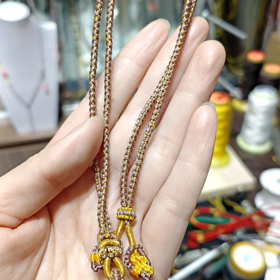 和田玉（糖玉）手工制作女款吊坠绳未镶嵌