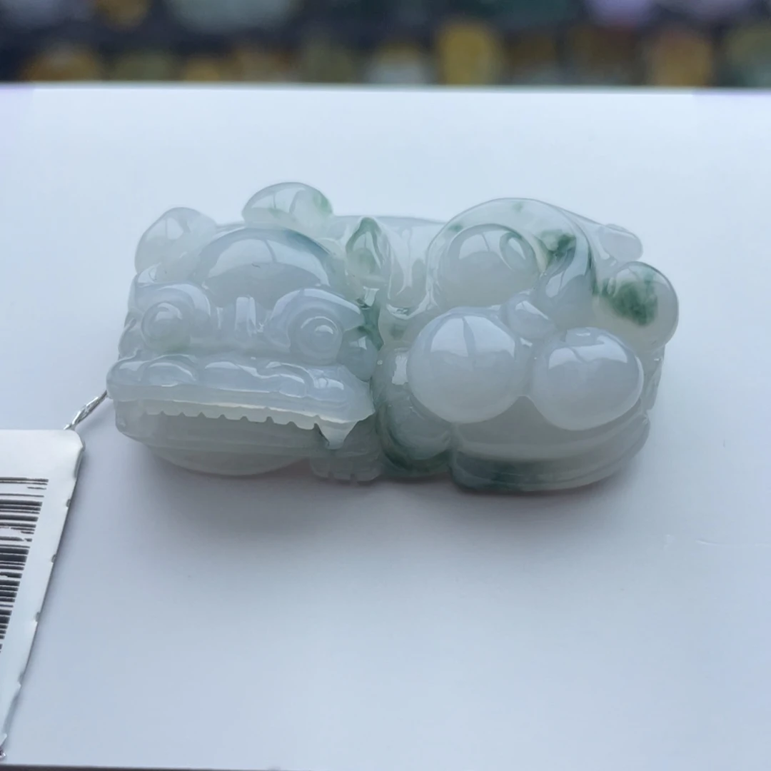 翡翠颈饰未镶嵌貔貅