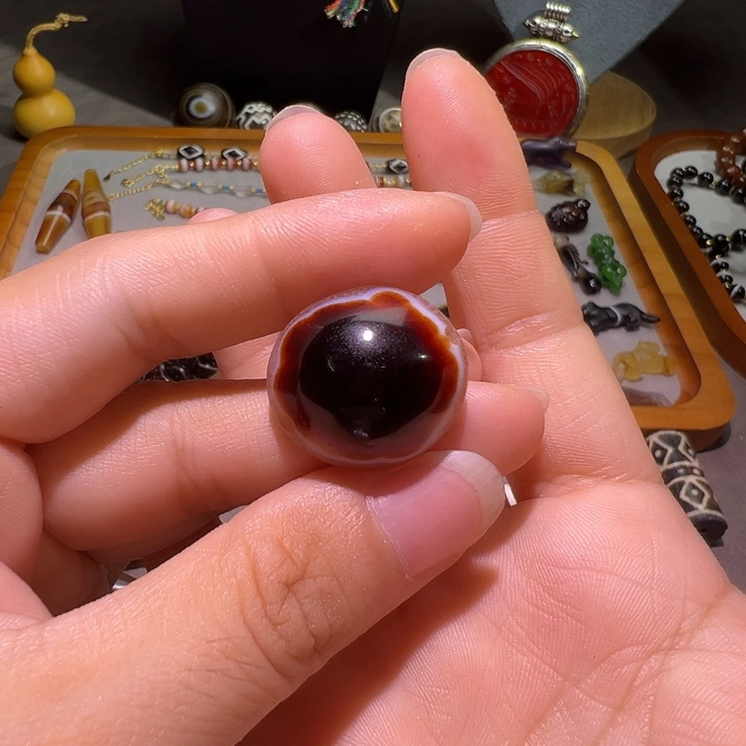*****树脂制品熔岩板眼