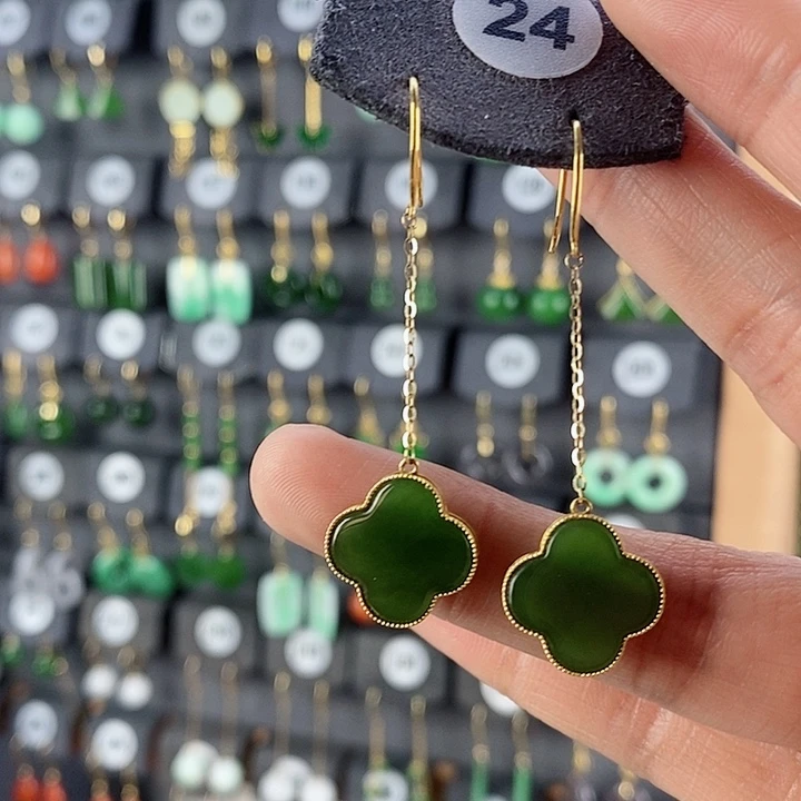 和田玉耳饰18K金镶嵌