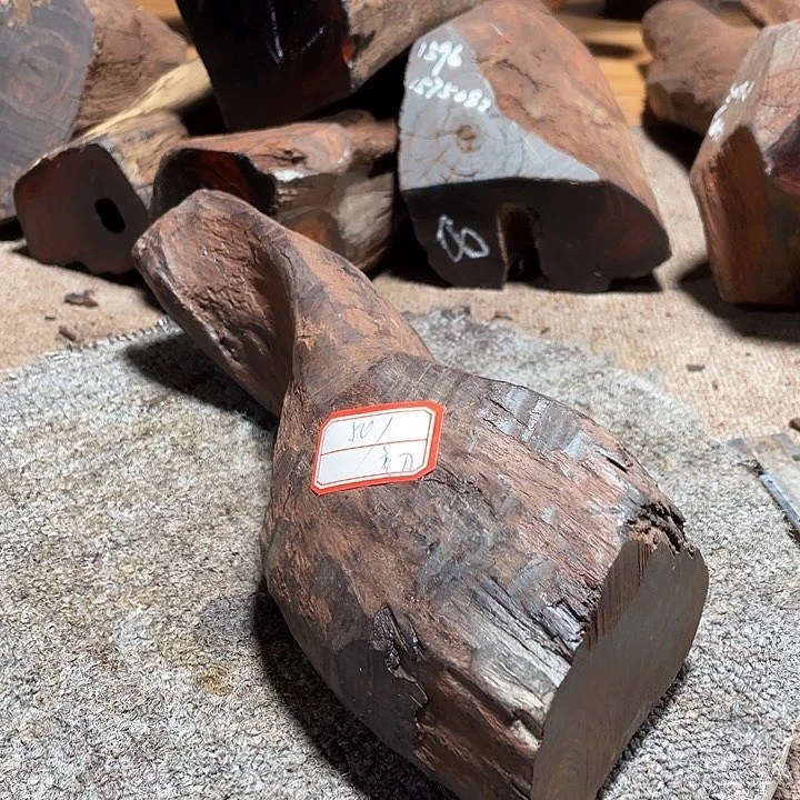 交趾黄檀（大红酸枝）圆**刀