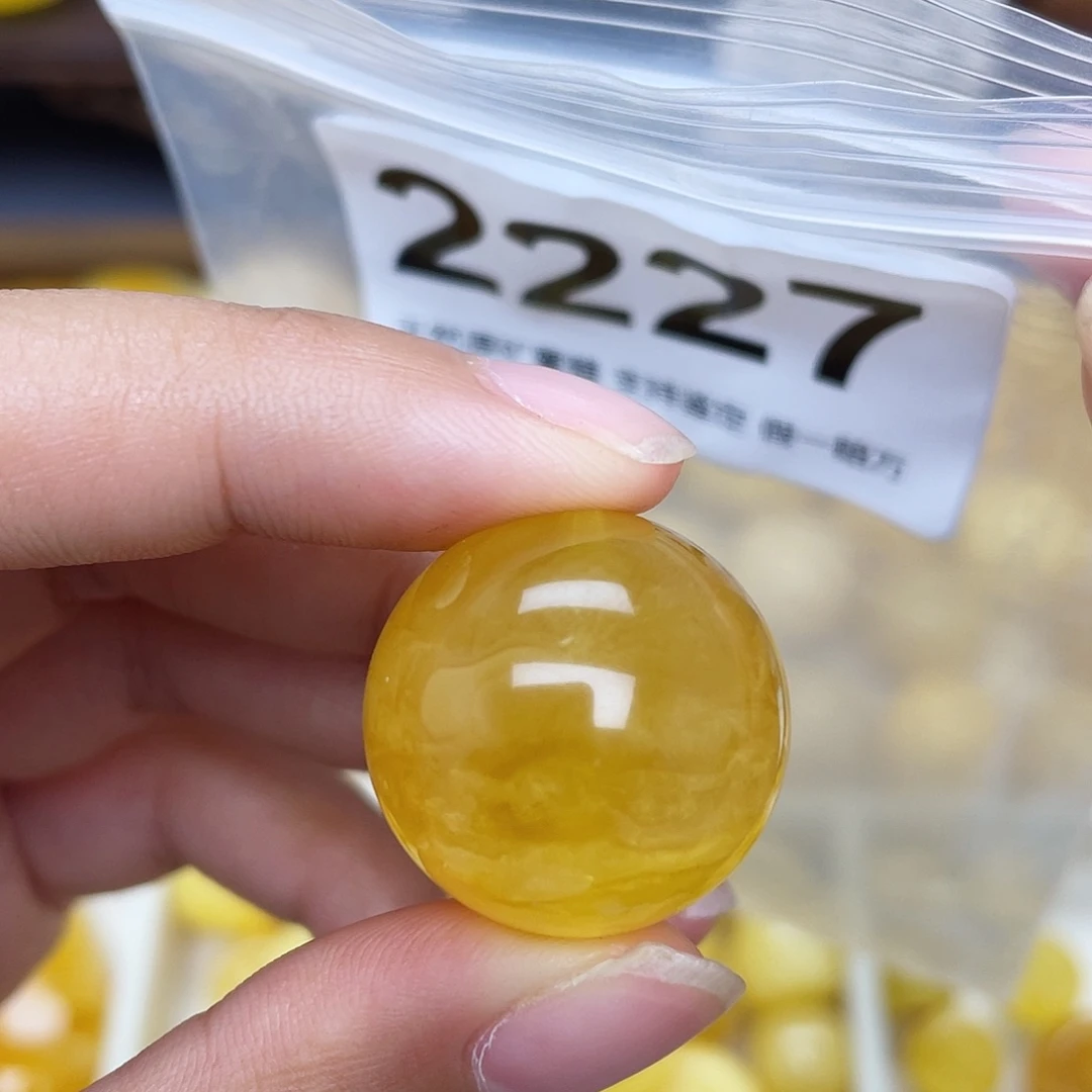 蜜蜡未镶嵌珠宝奇石22.2