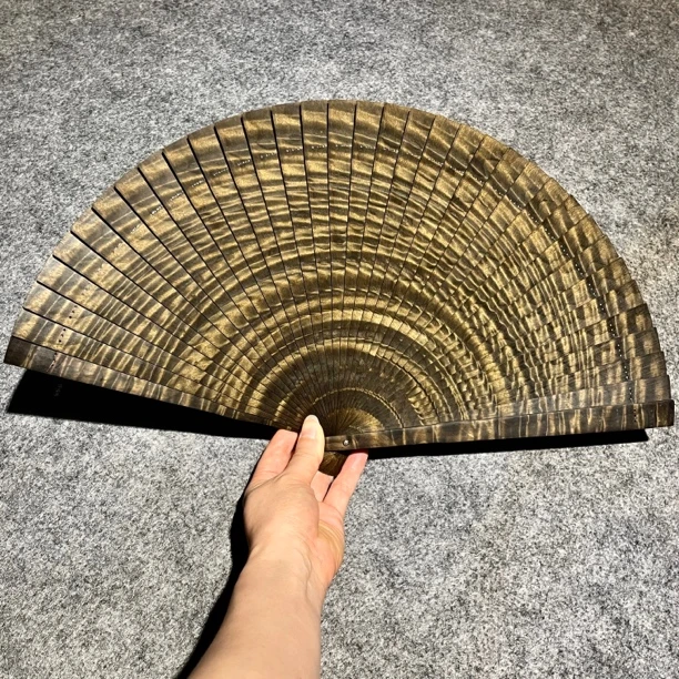 正宗金丝楠阴沉木绿料满龙胆闪电大尺寸26扇子果香味折扇高货收藏