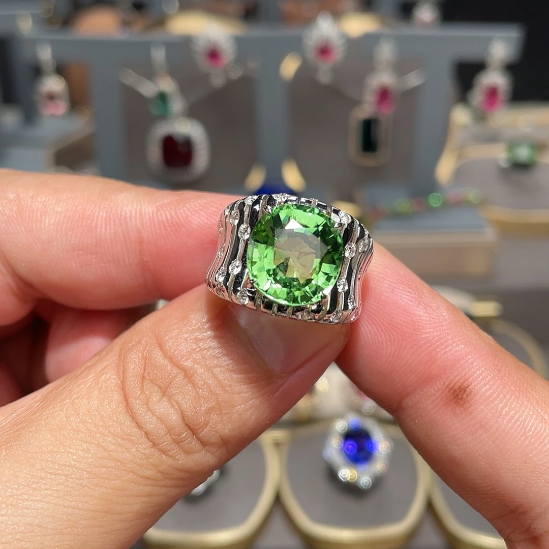18K金镶嵌戒指碧玺7.38ct