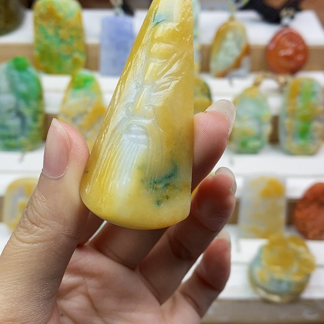 翡翠未镶嵌颈饰翡翠
