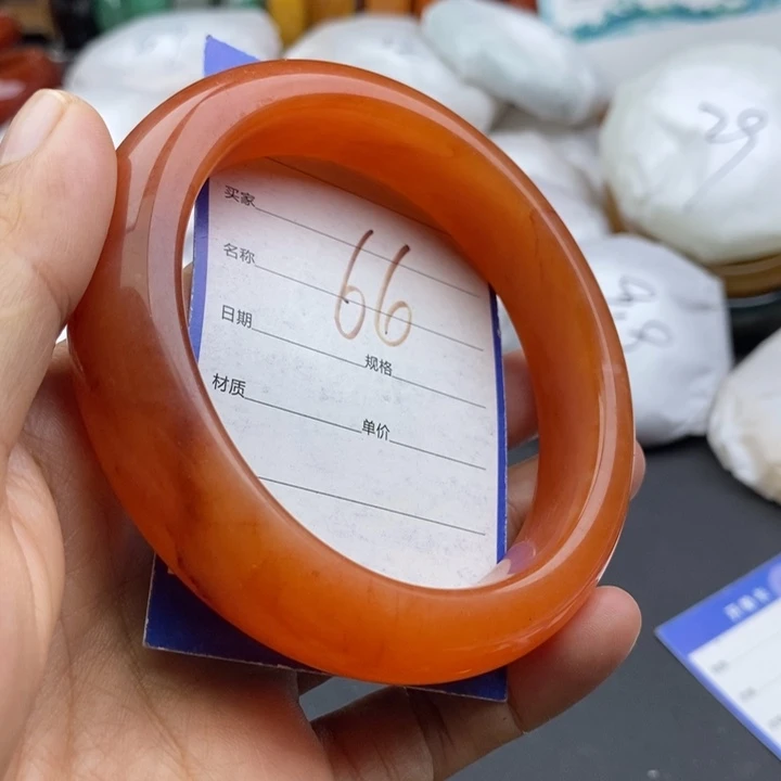 石英质玉未镶嵌手镯
