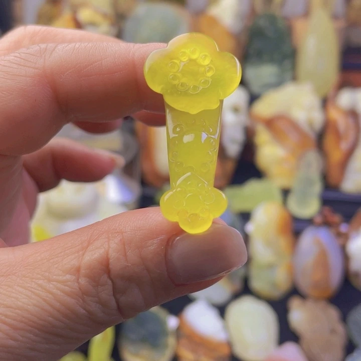 未镶嵌蛇纹石玉颈饰